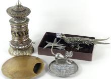 METAL CURIOS