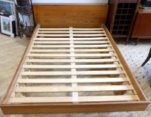 TEAK FLOATING BED