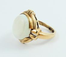 ANTIQUE OPAL RING
