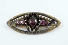 ANTIQUE BROOCH