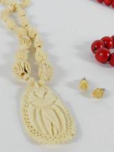 NECKLACES INCLUDING IVORY