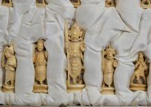 ANTIQUE CHINESE CHESS SET