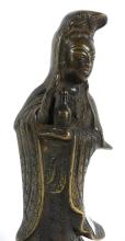 CHINESE BRONZE FIGURE OF GUANYIN