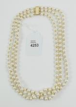 FINE PEARL NECKLACE