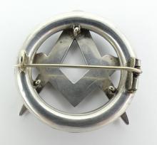 RARE SCOTTISH MASONIC BROOCH