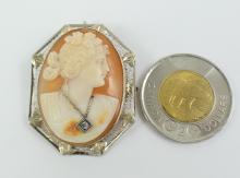 CAMEO BROOCH/PENDANT