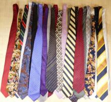 VINTAGE MEN'S NECKTIES