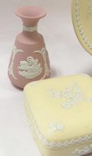 EIGHT PIECES OF WEDGWOOD JASPER WARE