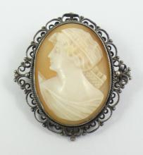 ANTIQUE CAMEO BROOCH