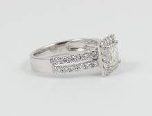 VALUABLE LADIES' DIAMOND RING