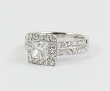 VALUABLE LADIES' DIAMOND RING