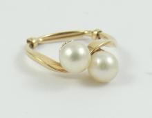 GOLD RING & EARRINGS