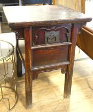 ANTIQUE CHINESE STAND TABLE