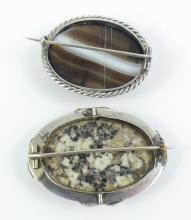 2 BROOCHES