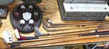 WOOD SHAFT GOLF CLUBS AND PLAQUE