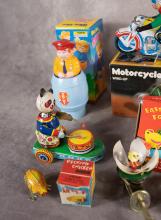 9 CHINESE TIN TOYS