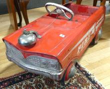 VINTAGE PEDAL CAR