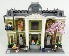 LEGO BUILDING