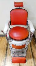 ANTIQUE BARBER CHAIR