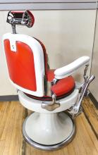 ANTIQUE BARBER CHAIR