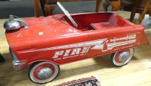 VINTAGE PEDAL CAR