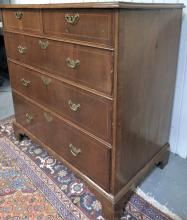 ENGLISH CHEST OF DRAWERS