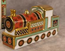 ROYAL CROWN DERBY "STEAM TRAIN" PAPERWEIGHT