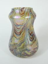 ART GLASS VASE