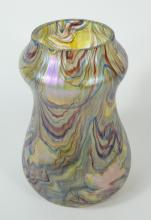 ART GLASS VASE