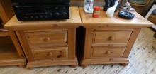 PAIR OF BROYHILL NIGHTSTANDS