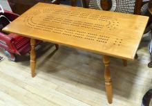 VILAS MAPLE CRIBBAGE TABLE