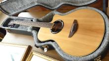 YAMAHA ELECTRIC ACOUSTIC GUITAR