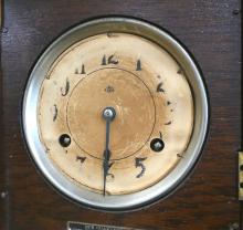 ANTIQUE TIME CLOCK