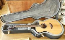 YAMAHA ELECTRIC ACOUSTIC GUITAR