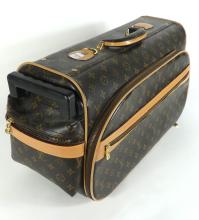 LEATHER TRAVEL BAG