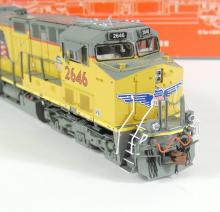 SCALE TRAINS DIESEL ENGINE