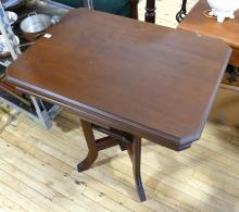 LONDON FURNITURE PARLOUR TABLE