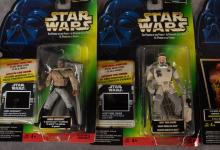 8 STAR WARS FIGURES