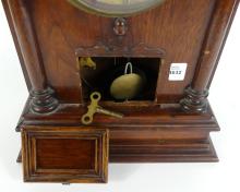 ANTIQUE MANTEL CLOCK