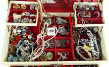 LARGE ASSORTMENT OF COSTUME JEWELLERY