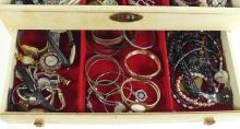 LARGE ASSORTMENT OF COSTUME JEWELLERY