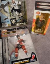 MCFARLANE HOCKEY FIGURES AND BOBBLEHEADS