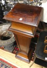 ANTIQUE MAHOGANY PEDESTAL