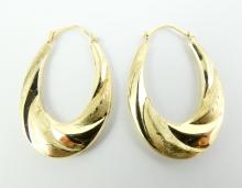 PAIR GOLD EARRINGS