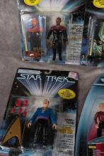 6 STAR TREK FIGURES