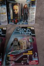 6 STAR TREK FIGURES