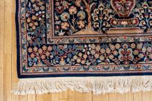 QUM RUG