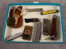 POCKET KNIVES AND SHOE HORN