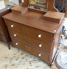 VICTORIAN EASTLAKE DRESSER