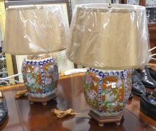 PAIR OF CHINESE PORCELAIN TABLE LAMPS